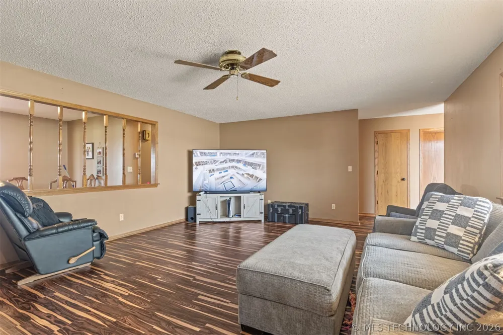 302 Gas Street Chouteau, OK 74337