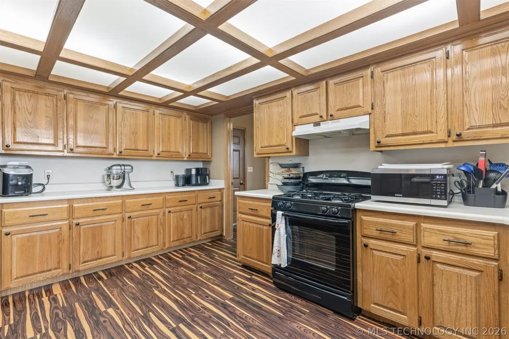 302 Gas Street Chouteau, OK 74337