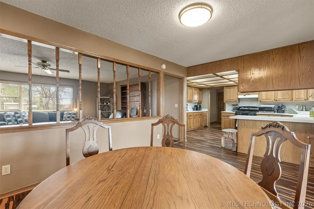 302 Gas Street Chouteau, OK 74337