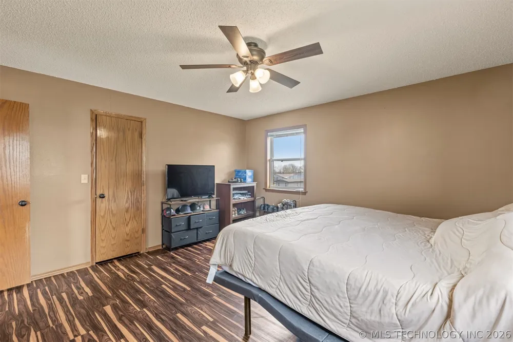 302 Gas Street Chouteau, OK 74337