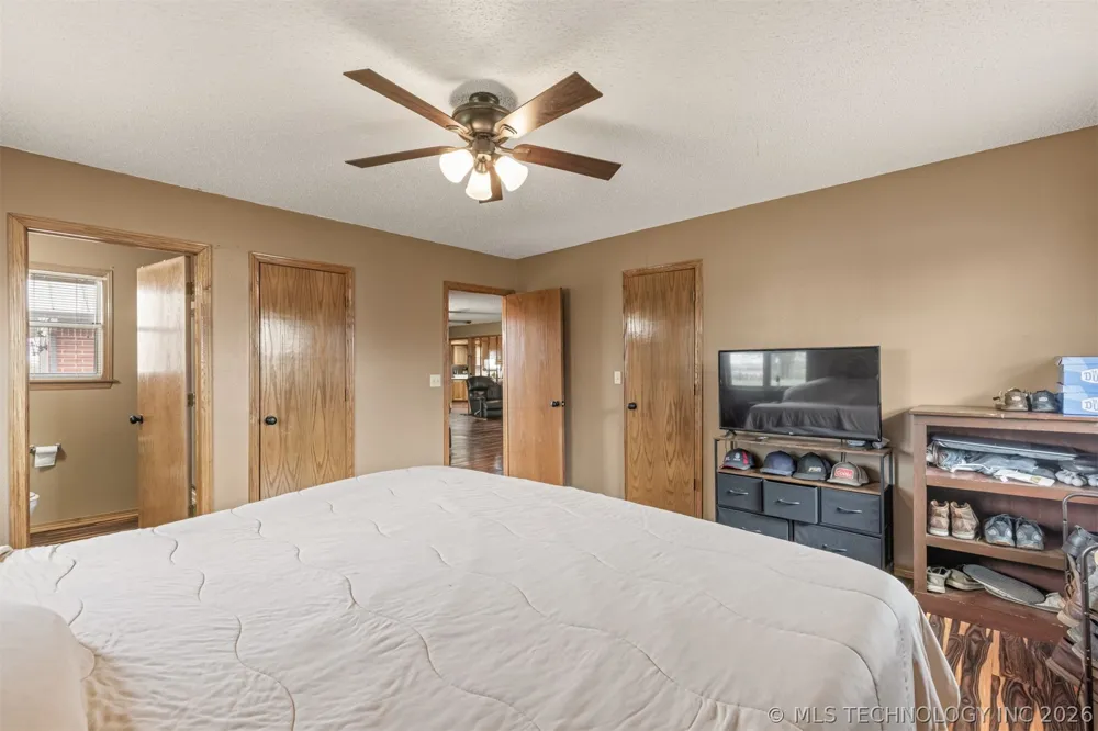 302 Gas Street Chouteau, OK 74337