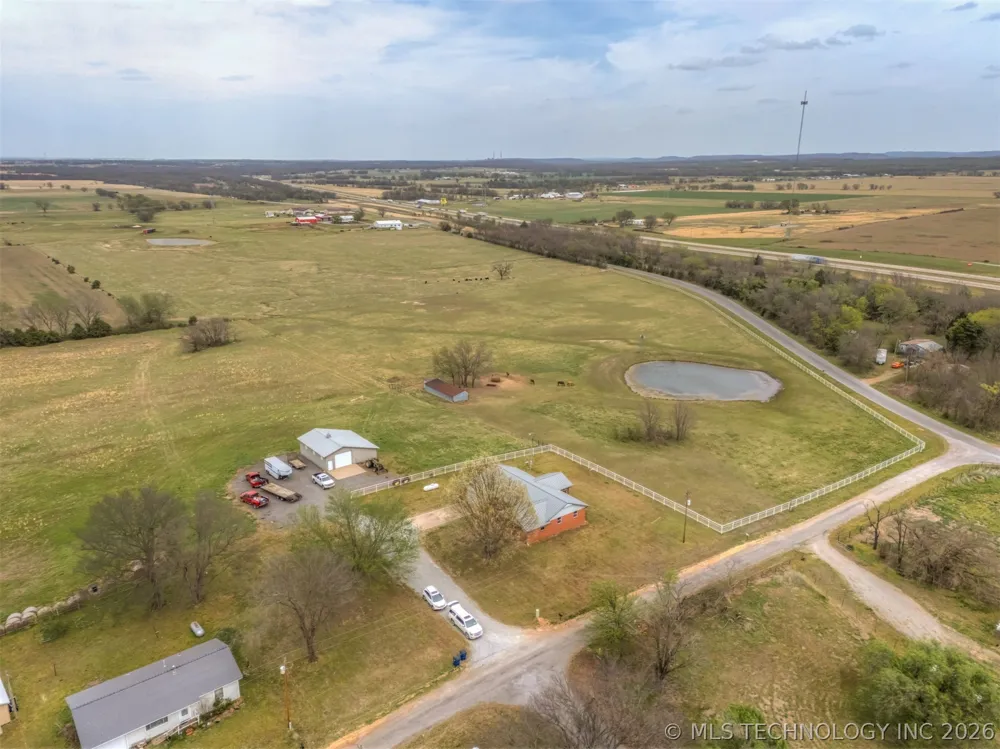 302 Gas Street Chouteau, OK 74337