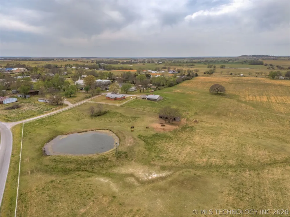 302 Gas Street Chouteau, OK 74337