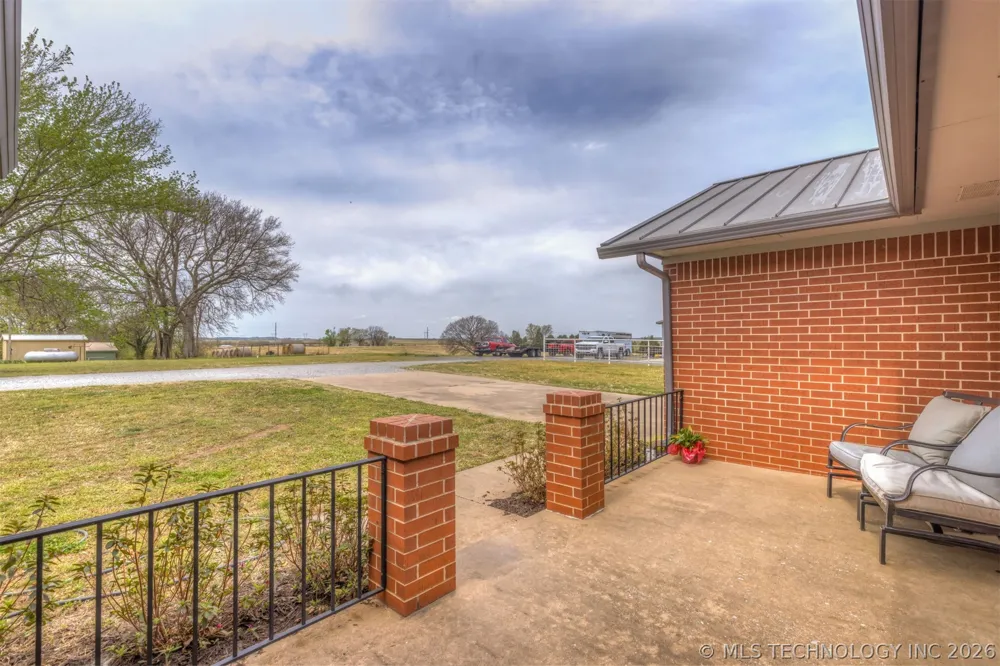302 Gas Street Chouteau, OK 74337