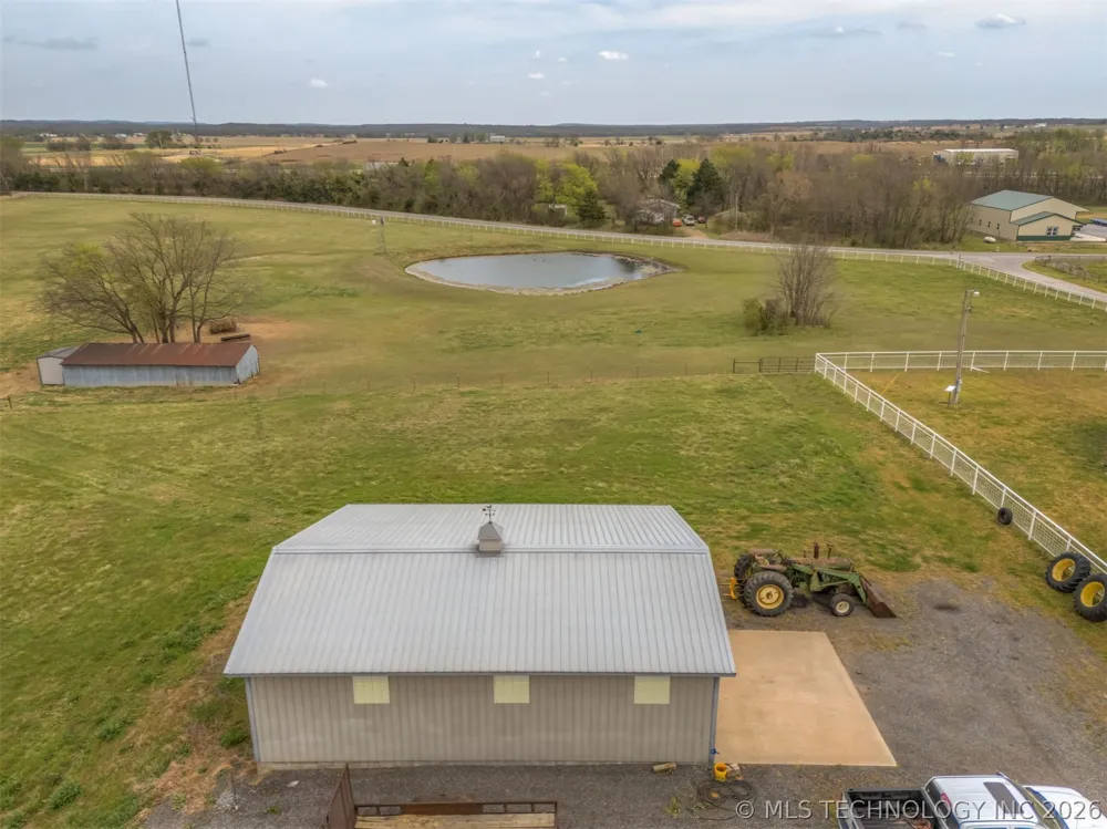 302 Gas Street Chouteau, OK 74337