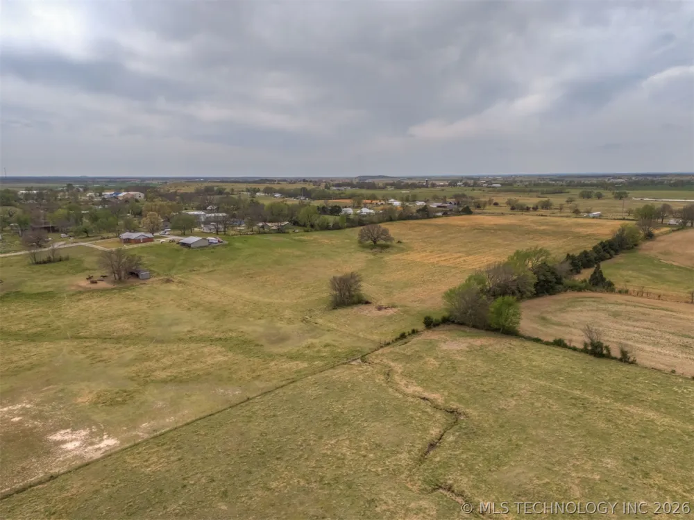 302 Gas Street Chouteau, OK 74337