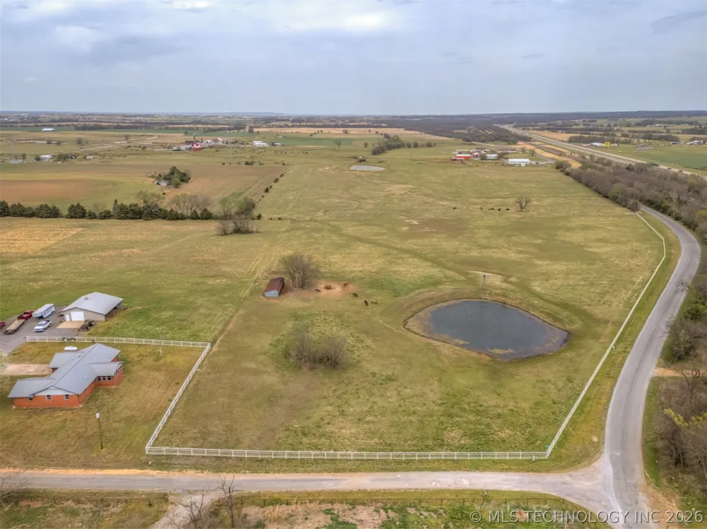 302 Gas Street Chouteau, OK 74337