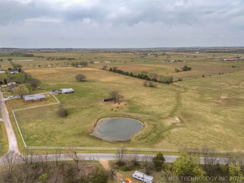 302 Gas Street Chouteau, OK 74337