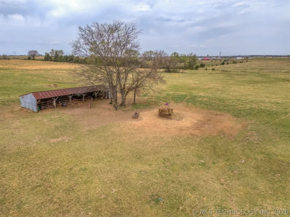 302 Gas Street Chouteau, OK 74337