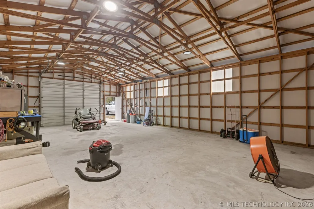 302 Gas Street Chouteau, OK 74337