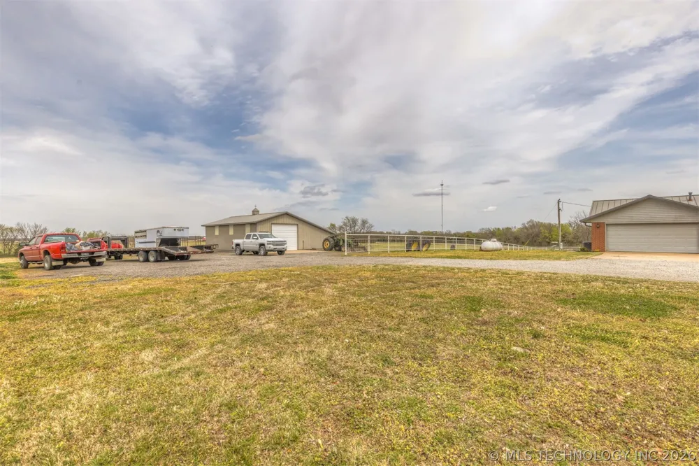 302 Gas Street Chouteau, OK 74337