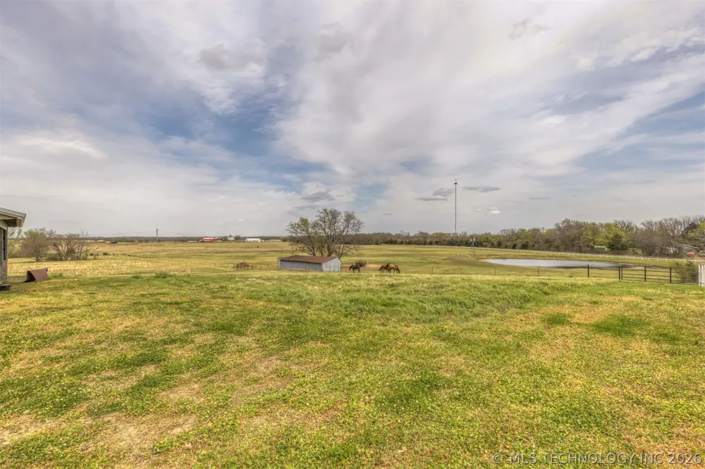302 Gas Street Chouteau, OK 74337