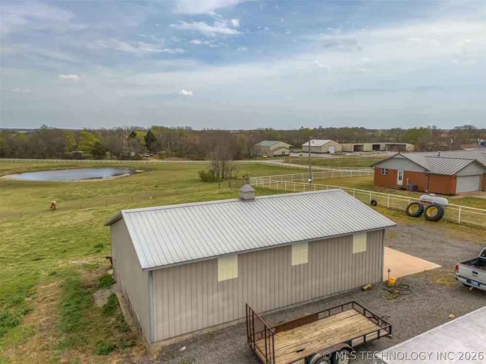 302 Gas Street Chouteau, OK 74337