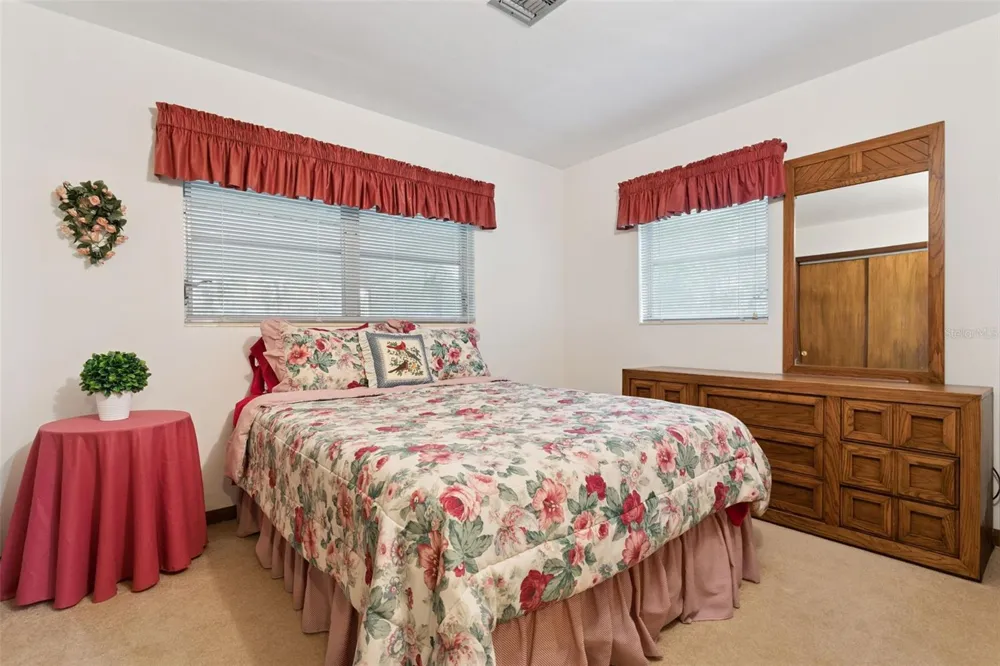10617 SE 95TH TERRACE Belleview, FL 34420