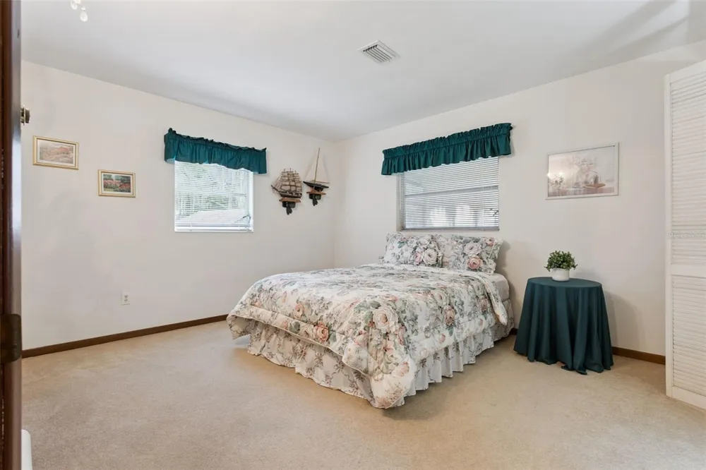 10617 SE 95TH TERRACE Belleview, FL 34420