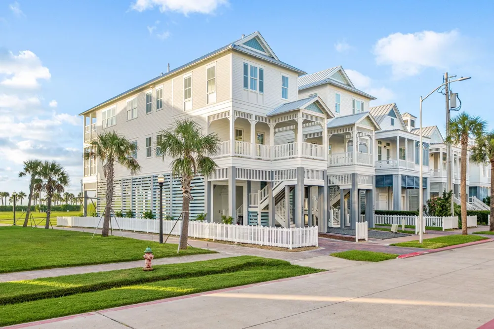 2602 E Seaside Drive Galveston, TX 77550