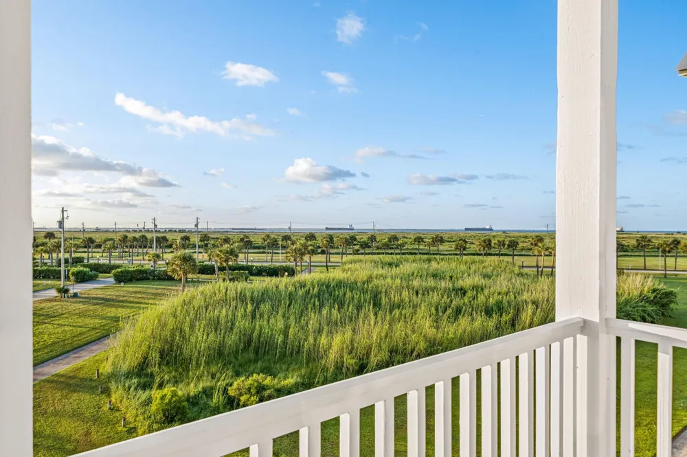 2602 E Seaside Drive Galveston, TX 77550