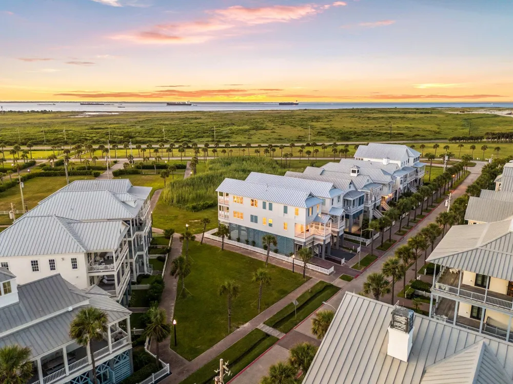 2602 E Seaside Drive Galveston, TX 77550