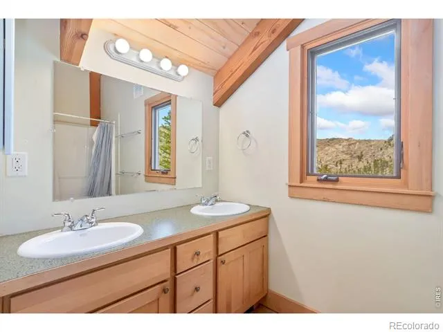 520 Isaac Lane Bellvue, CO 80512