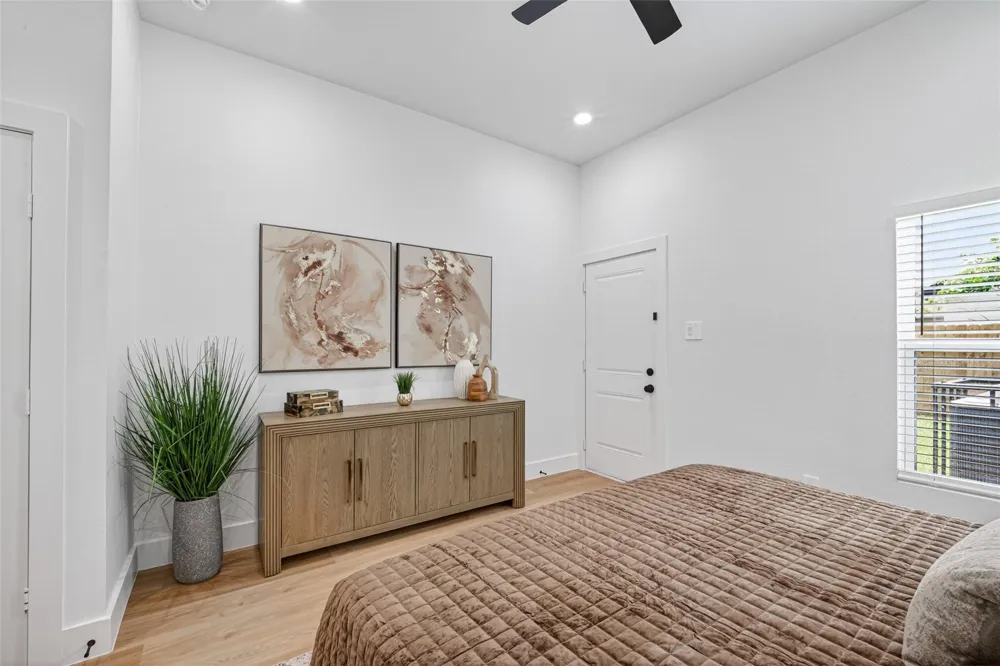 7840 Nashville Unit B Street Houston, TX 77028