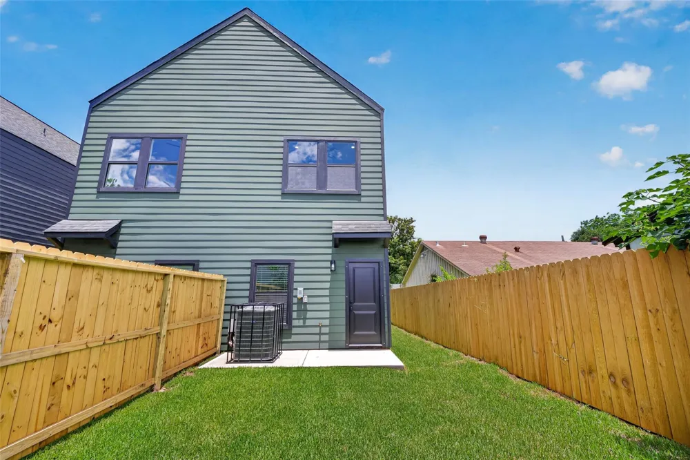 7840 Nashville Unit B Street Houston, TX 77028