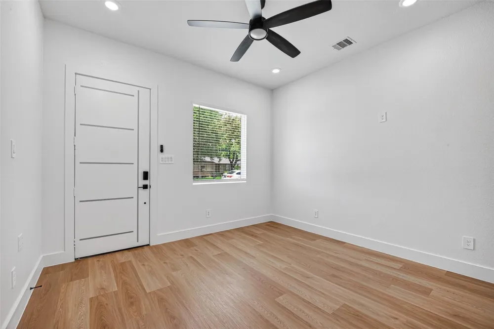 7840 Nashville Unit B Street Houston, TX 77028