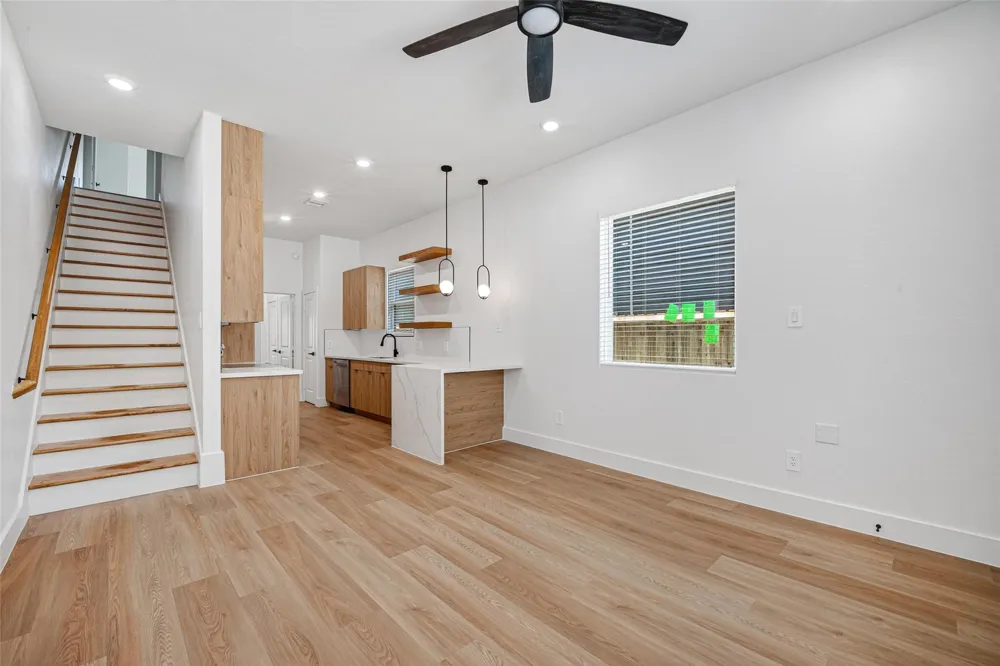 7840 Nashville Unit B Street Houston, TX 77028