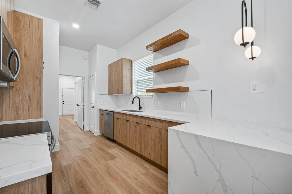 7840 Nashville Unit B Street Houston, TX 77028