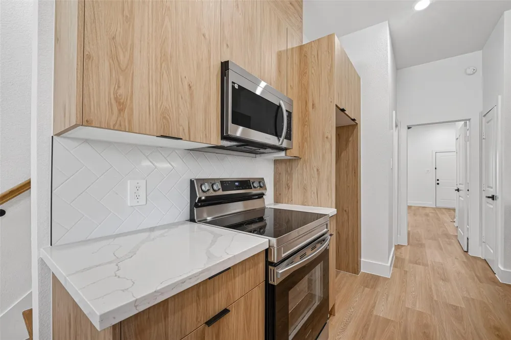 7840 Nashville Unit B Street Houston, TX 77028