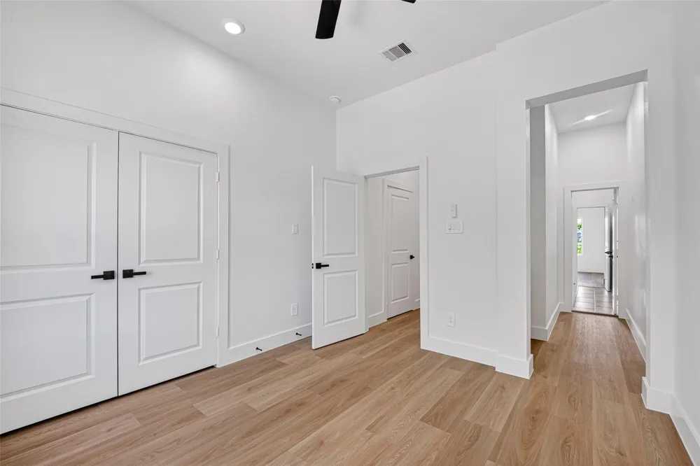 7840 Nashville Unit B Street Houston, TX 77028