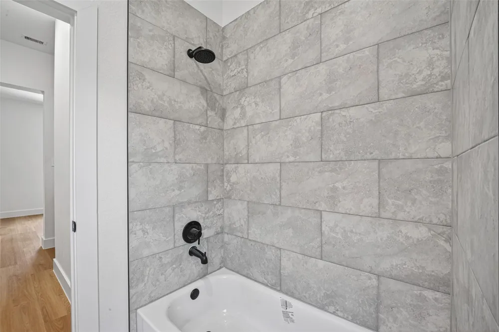 7840 Nashville Unit B Street Houston, TX 77028