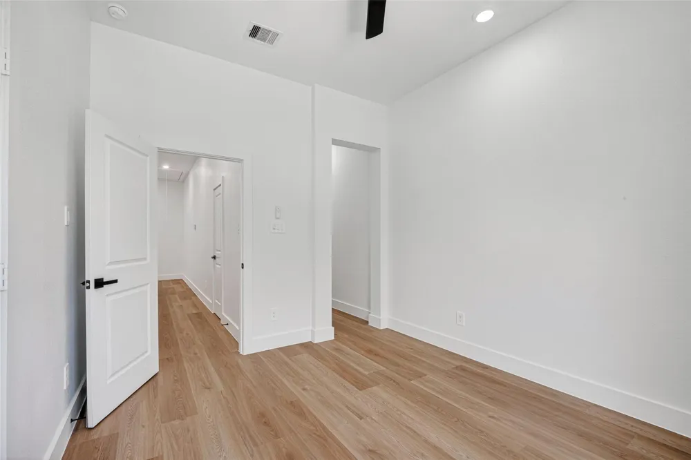 7840 Nashville Unit B Street Houston, TX 77028