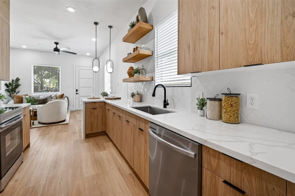 7840 Nashville Unit B Street Houston, TX 77028