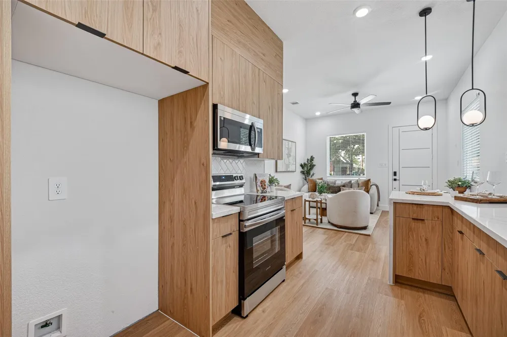 7840 Nashville Unit B Street Houston, TX 77028