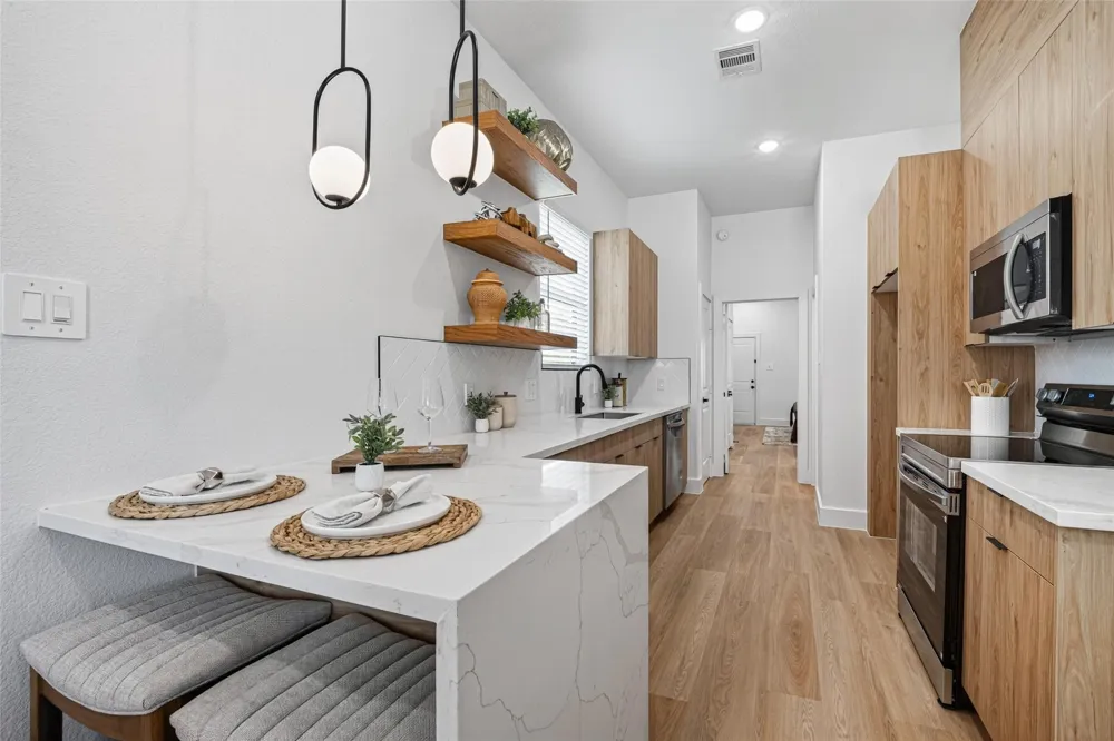 7840 Nashville Unit B Street Houston, TX 77028