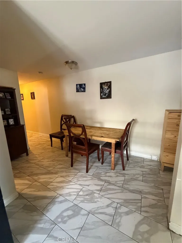 936 Laurel Ontario, CA 91762