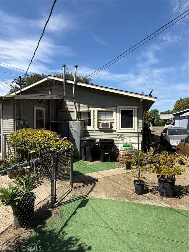 936 Laurel Ontario, CA 91762