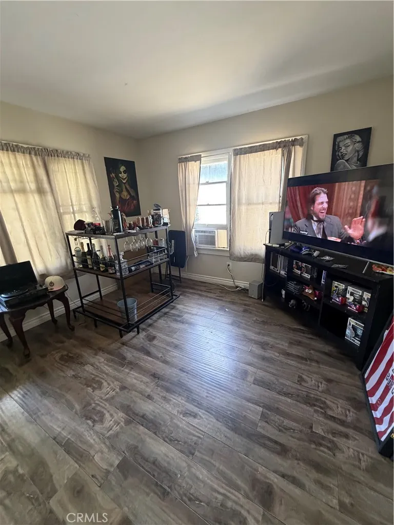 936 Laurel Ontario, CA 91762