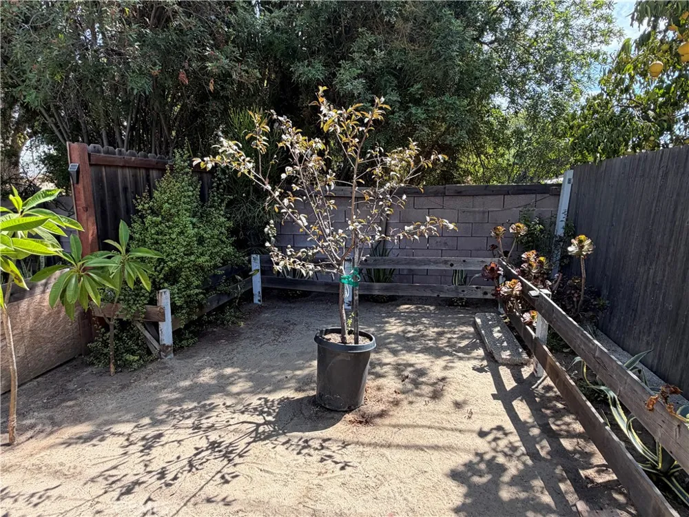 936 Laurel Ontario, CA 91762