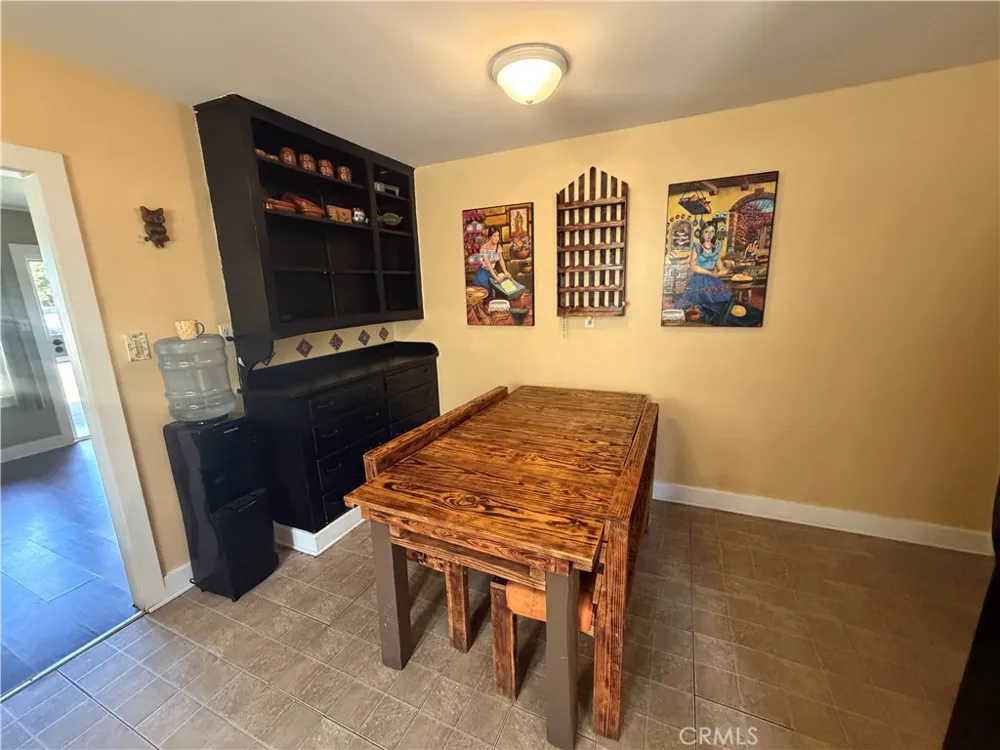 936 Laurel Ontario, CA 91762