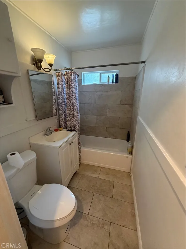 936 Laurel Ontario, CA 91762