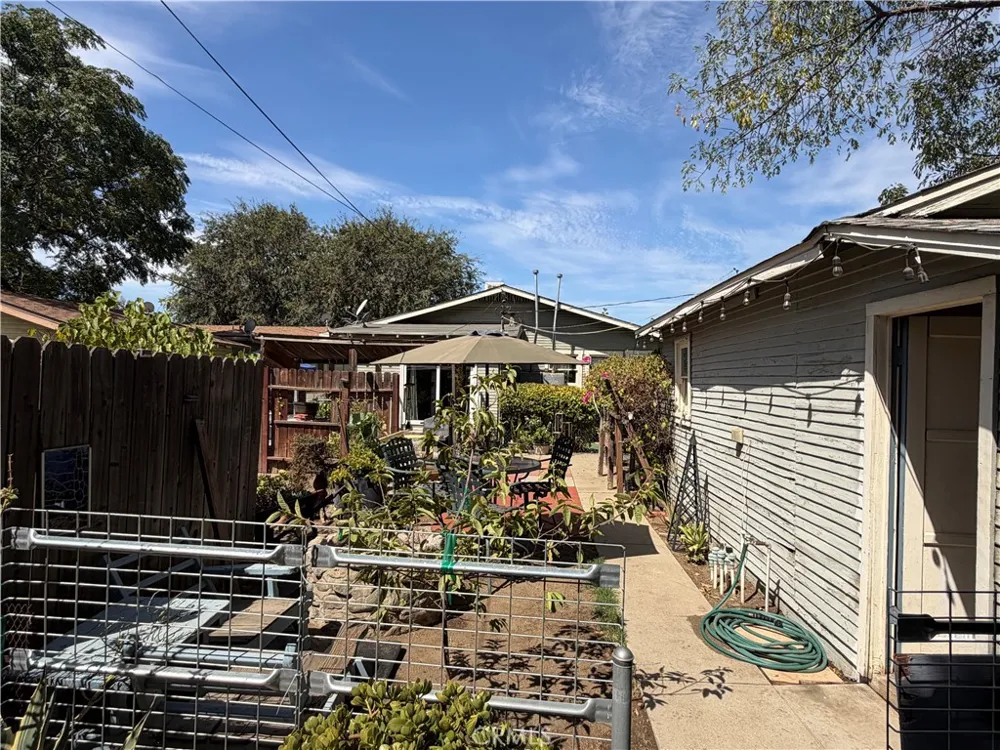936 Laurel Ontario, CA 91762