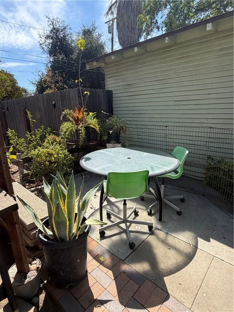 936 Laurel Ontario, CA 91762