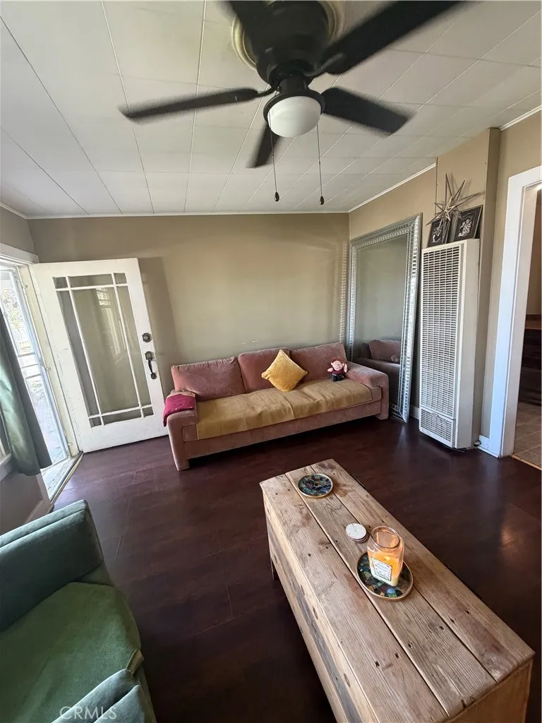 936 Laurel Ontario, CA 91762