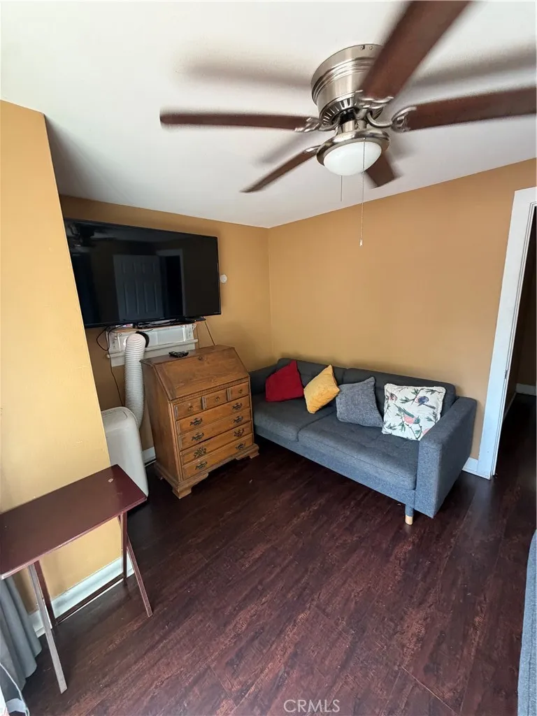 936 Laurel Ontario, CA 91762