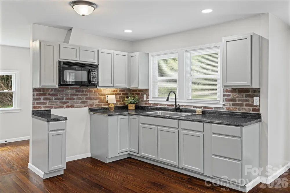 406 Green Street Lincolnton, NC 28092