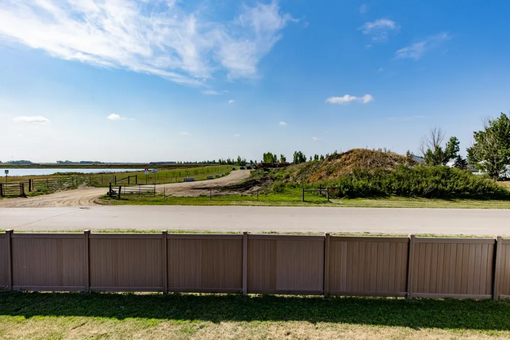 613 5th Street E Horace, ND 58047