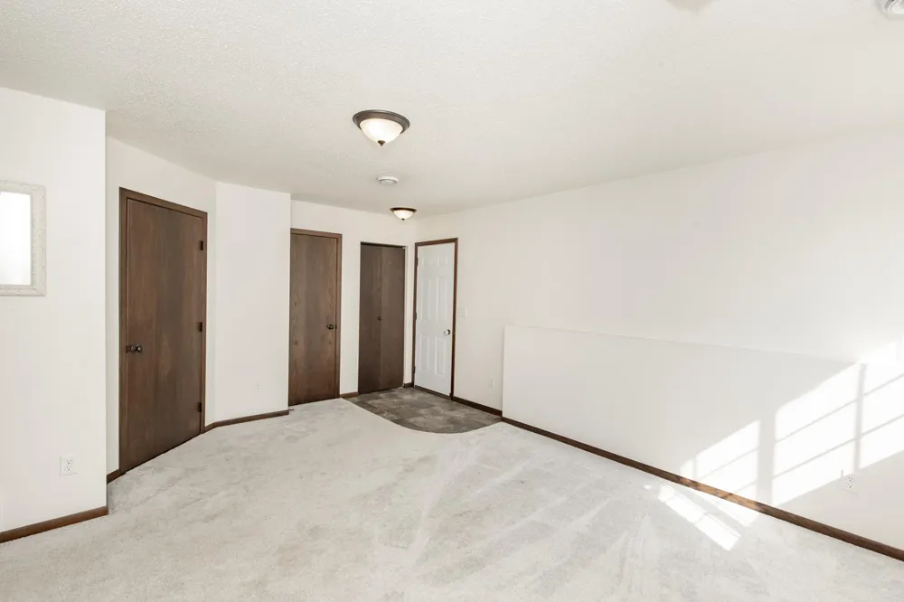 613 5th Street E Horace, ND 58047
