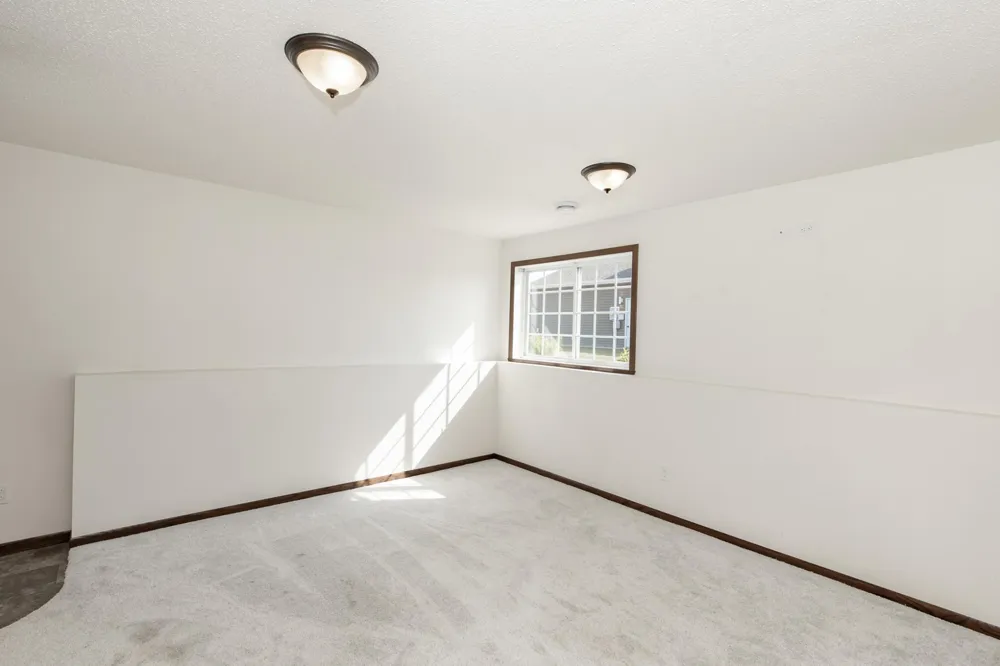 613 5th Street E Horace, ND 58047