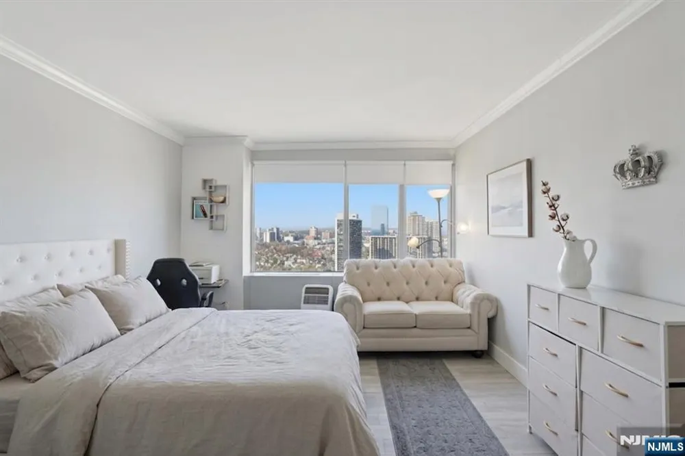 6 Horizon 2809 Fort Lee, NJ 07024